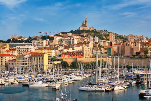 フランスのエクサン・プロバンスの海岸風景